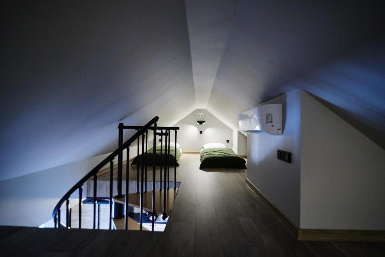 Dom Pod Jesionem Apartamento Jaroszowice Exterior foto