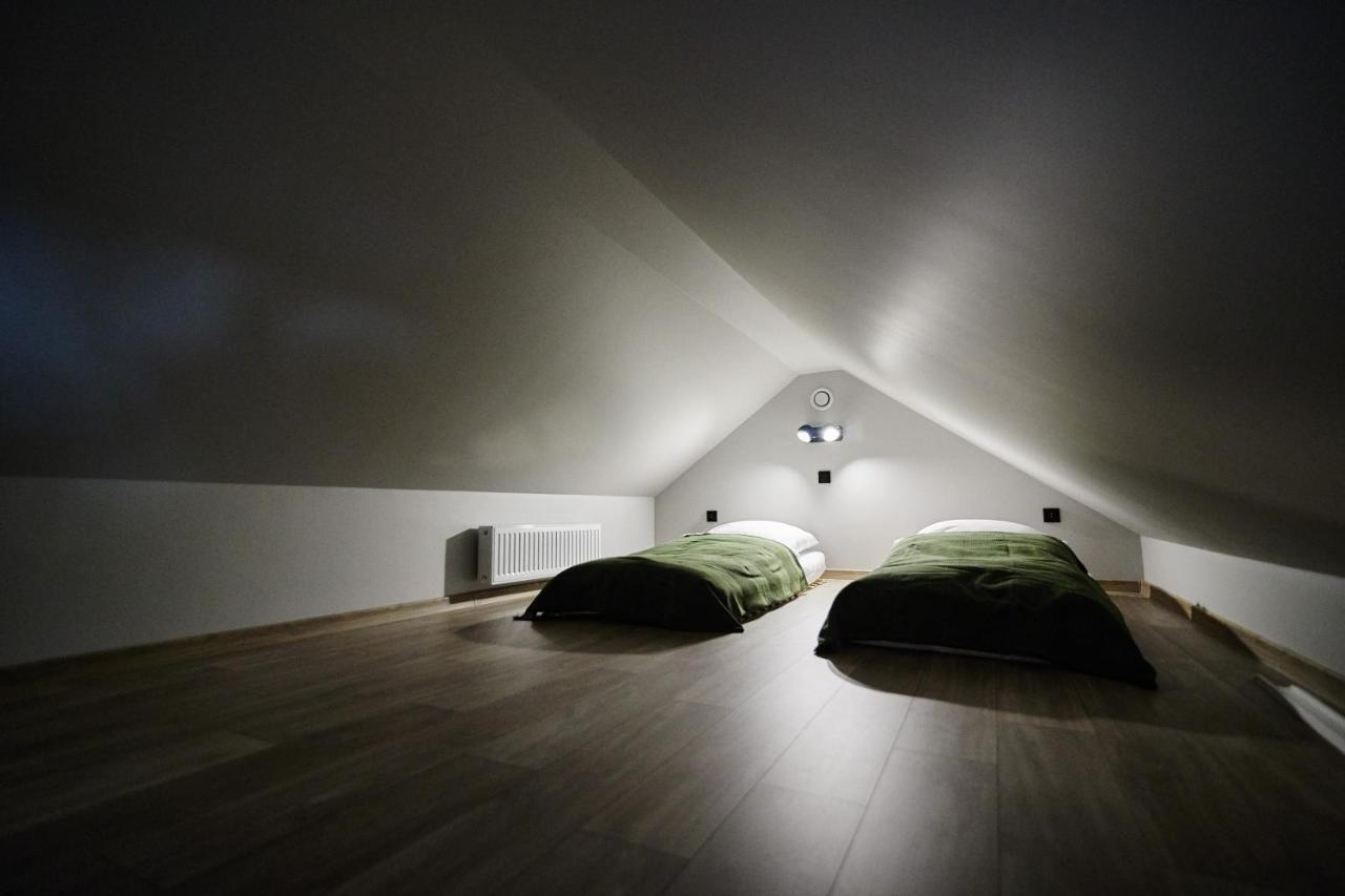 Dom Pod Jesionem Apartamento Jaroszowice Exterior foto