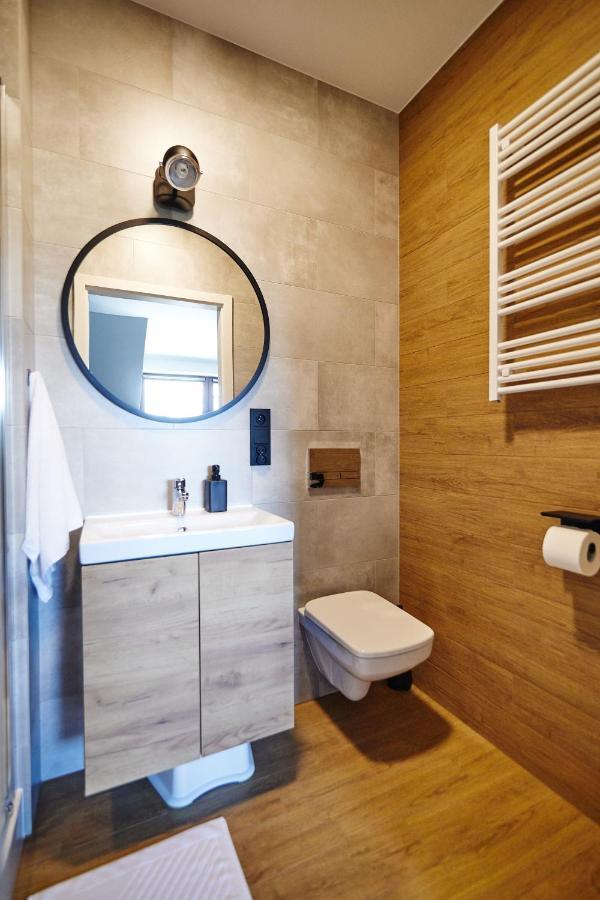 Dom Pod Jesionem Apartamento Jaroszowice Exterior foto