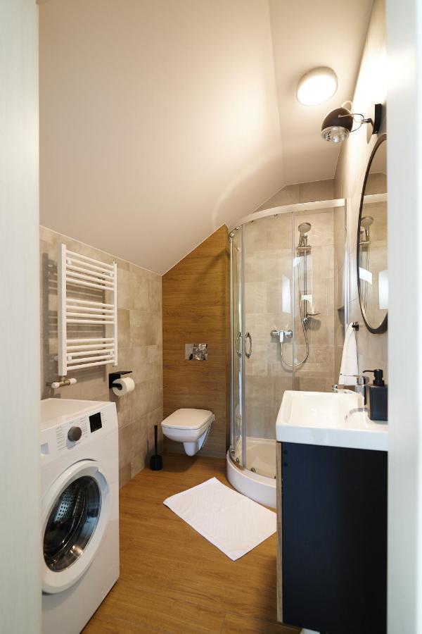 Dom Pod Jesionem Apartamento Jaroszowice Exterior foto
