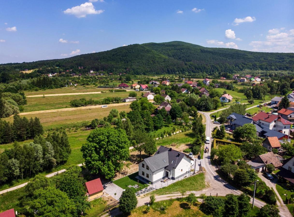 Dom Pod Jesionem Apartamento Jaroszowice Exterior foto