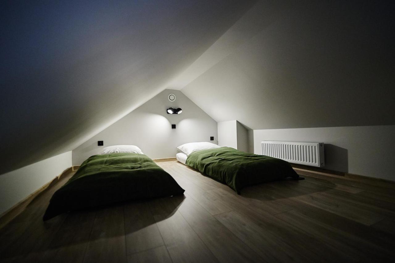 Dom Pod Jesionem Apartamento Jaroszowice Exterior foto
