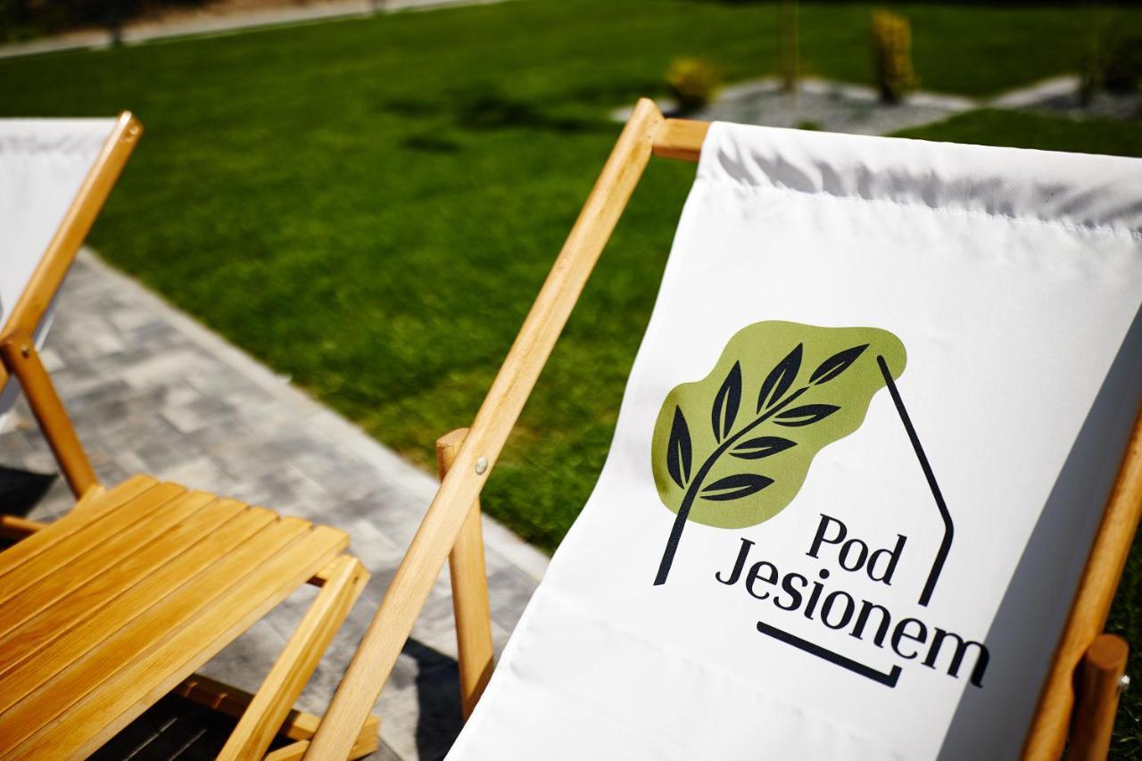 Dom Pod Jesionem Apartamento Jaroszowice Exterior foto