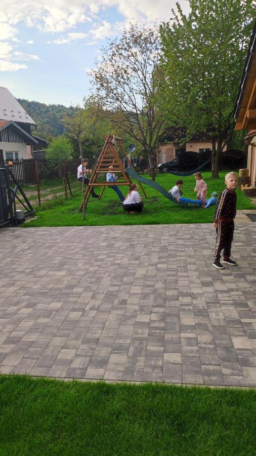 Dom Pod Jesionem Apartamento Jaroszowice Exterior foto